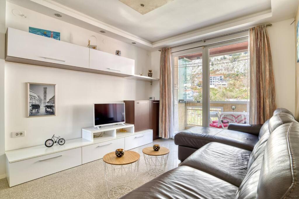 Cozy Nest Apartment- Central And Seaboard With Elevator コトル エクステリア 写真